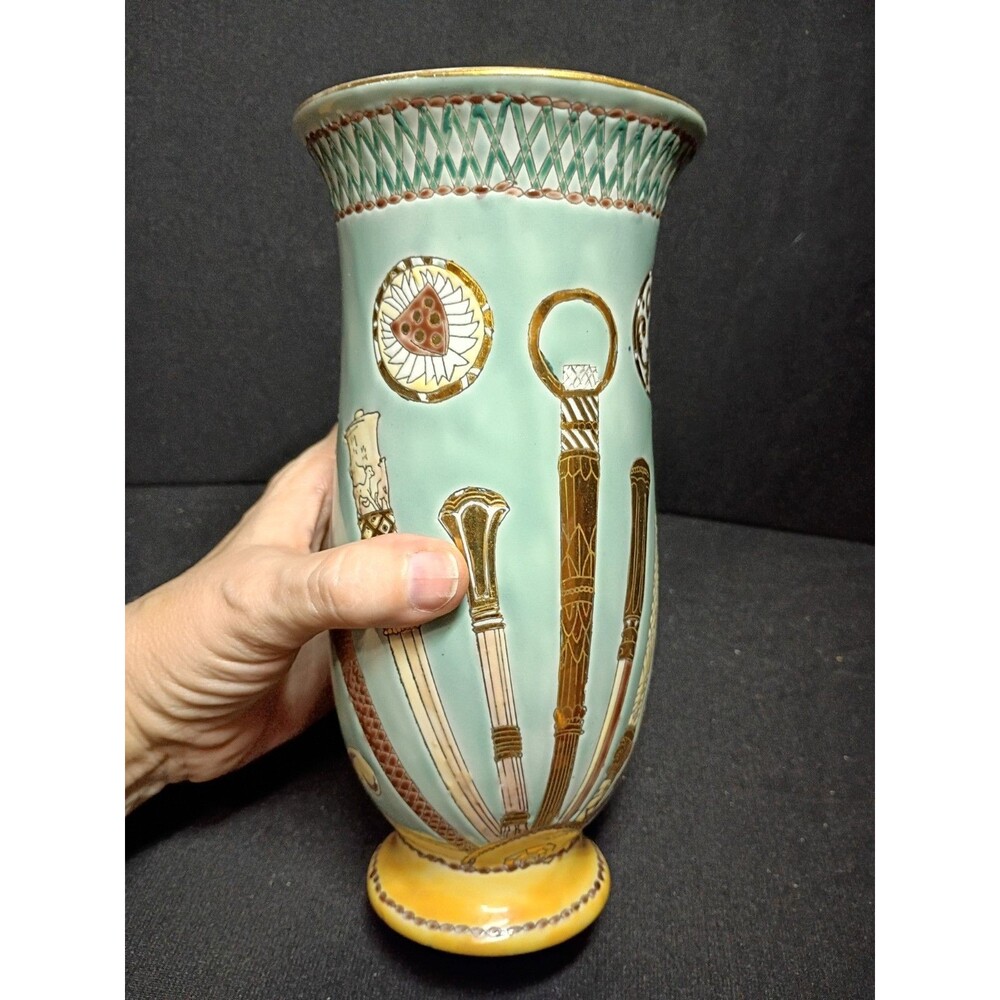 Vintage Toyo Round 7" Vase Sword & Crest Aqua/Peach/Teal with Gold trim